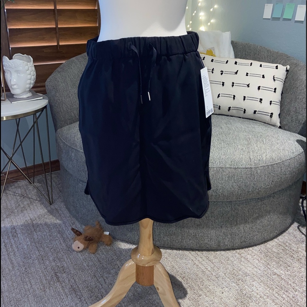 Black Lululemon On The Fly Skirt!